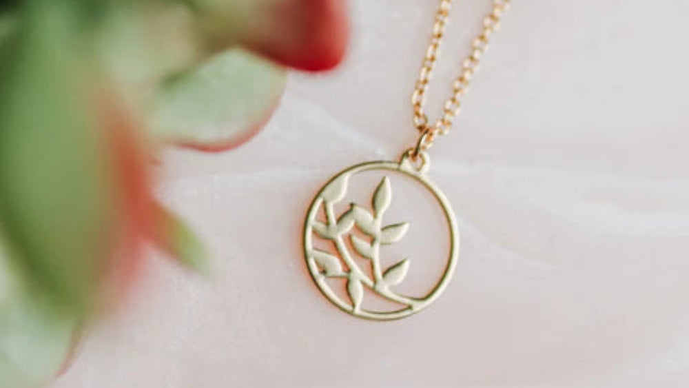Planted Necklace